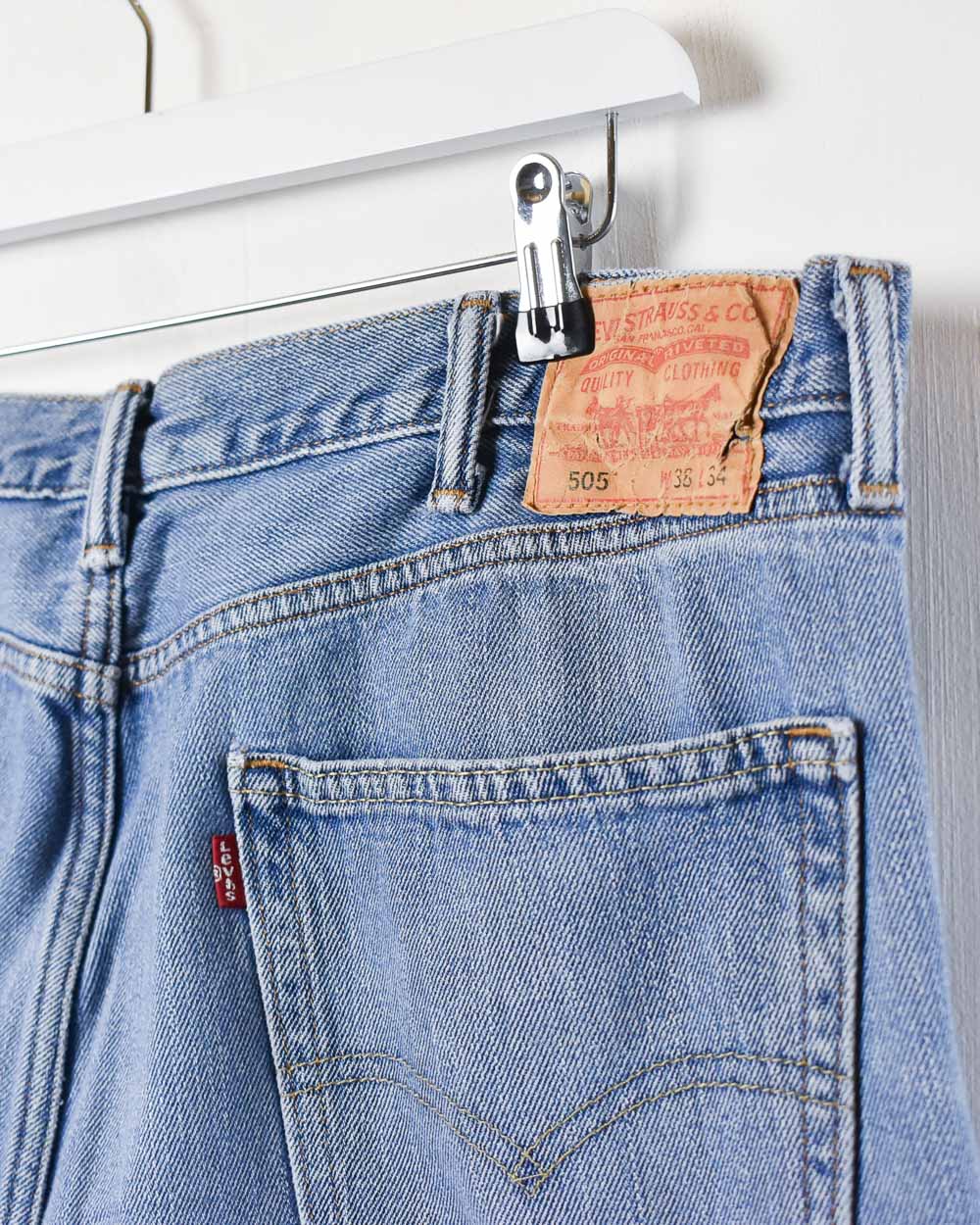 BabyBlue Levi's 505 Jeans - W38 L33