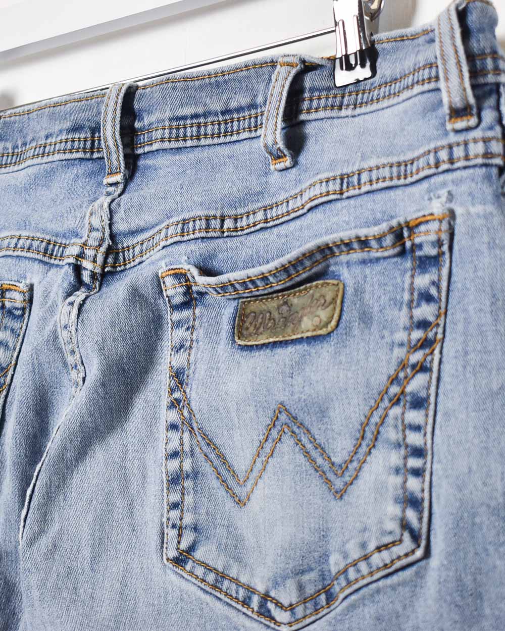 Blue Wrangler Distressed Jeans - W36 L31
