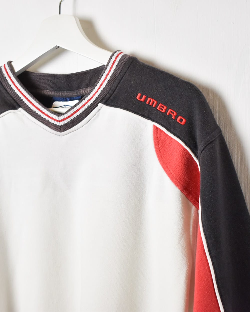 White Umbro Sweatshirt - Small