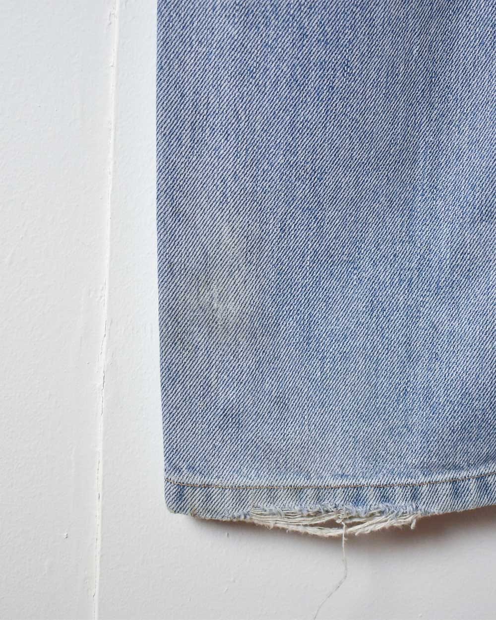 Blue Wrangler Lightly Distressed Jeans - W32 L32