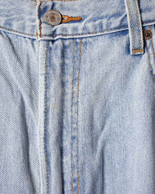 BabyBlue Levi's 550 Jeans - W38 L32