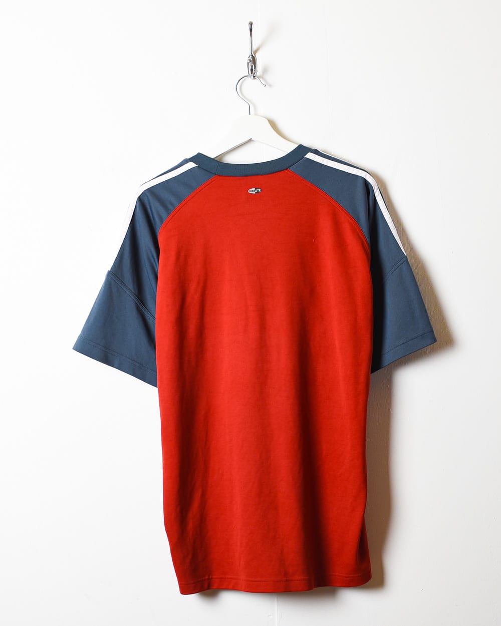 Red Adidas T-Shirt - Medium