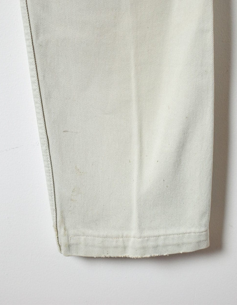 Neutral Levi's Lightly Distressed 615 Jeans - W34 L28