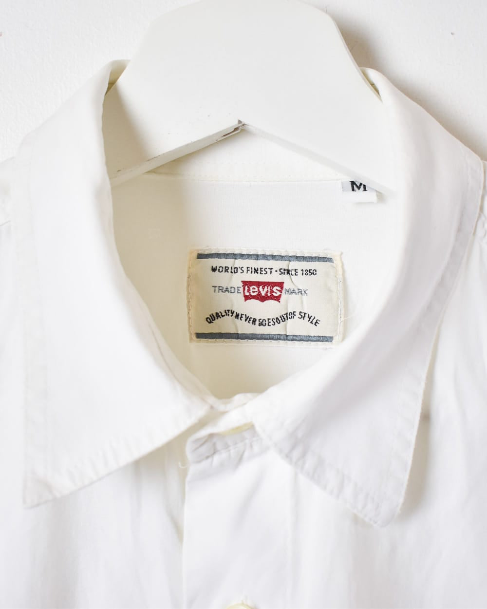 White Levi's Shirt - Medium
