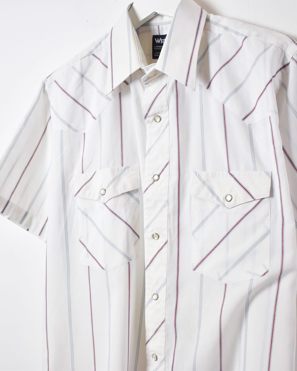 White Wrangler Striped Short Sleeved Shirt - Medium