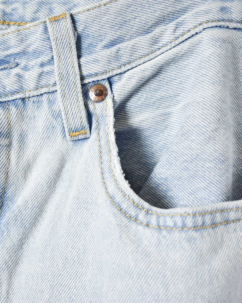 BabyBlue Levi's Distressed 501 Jeans - W30 L26