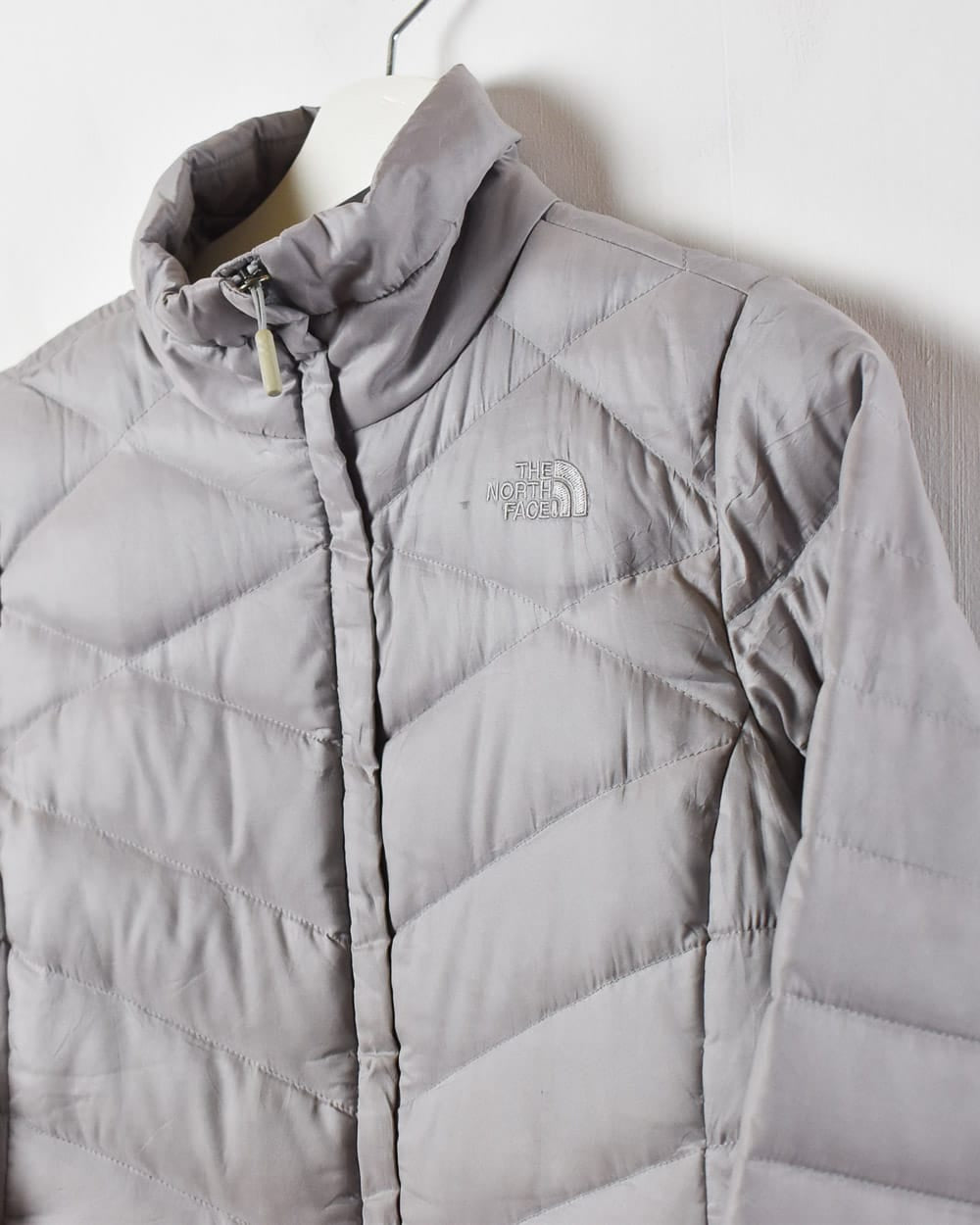 The North Face 550 Puffer Jacket Small Women s Domno Vintage