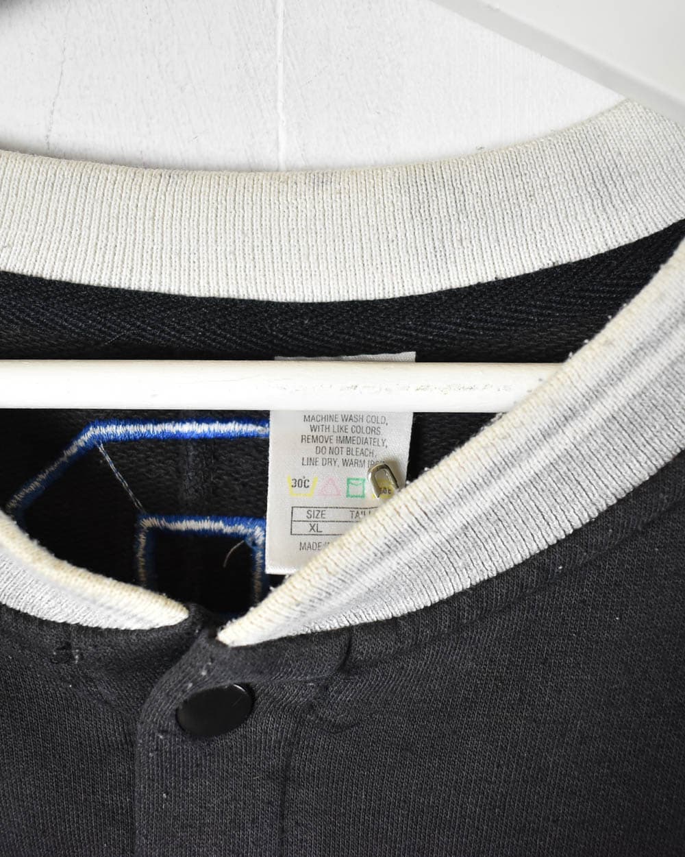 Nike Force Basketball Sweatshirt - Large - Domno Vintage 