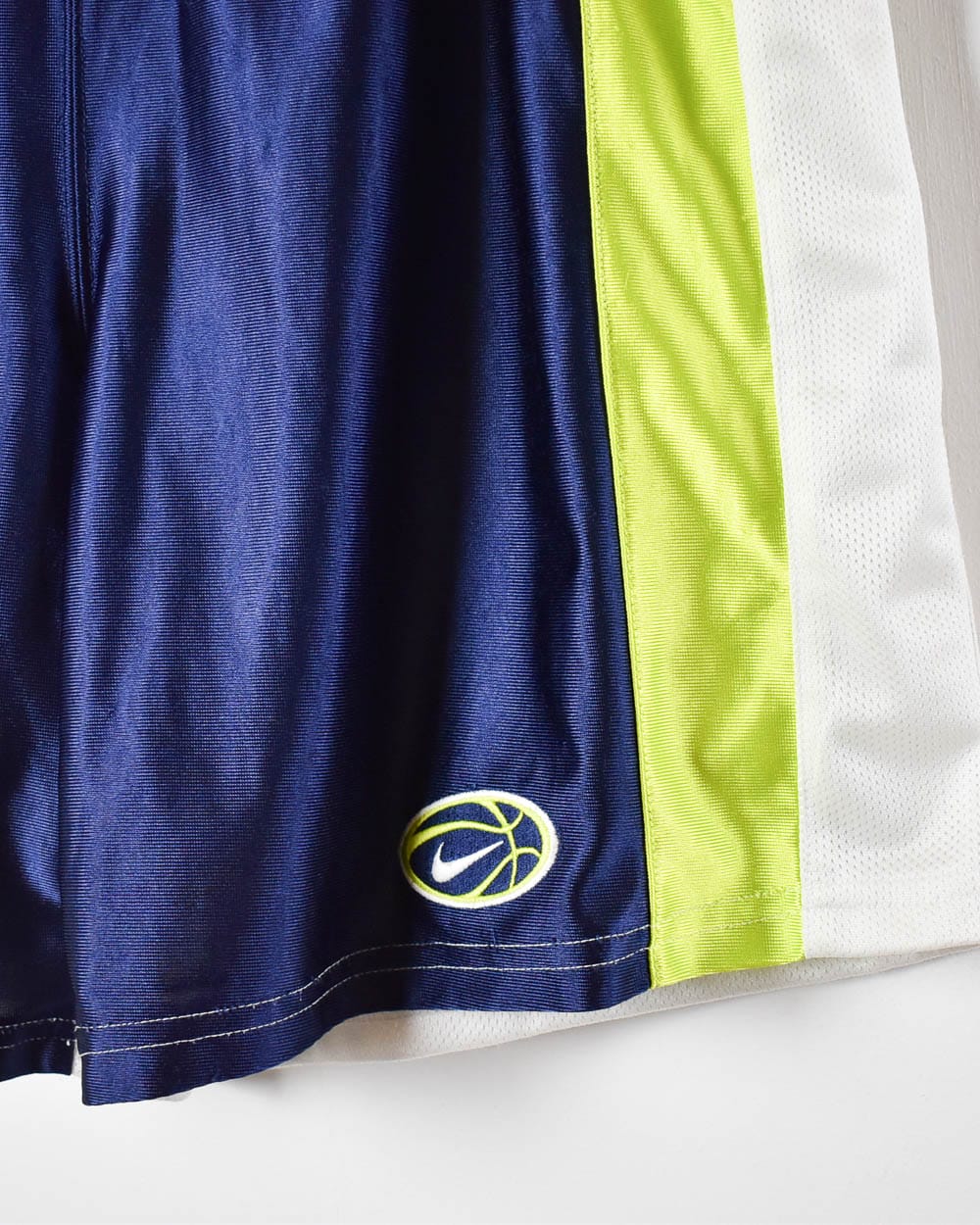 Nike Basketball Shorts - Large - Domno Vintage 