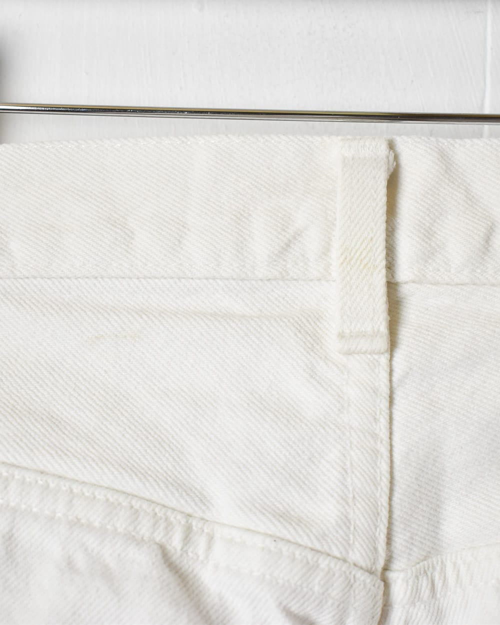 White Levi's 501 Jeans - W33 L30