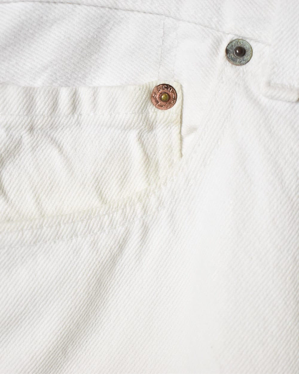 White Levi's 501 Jeans - W33 L30