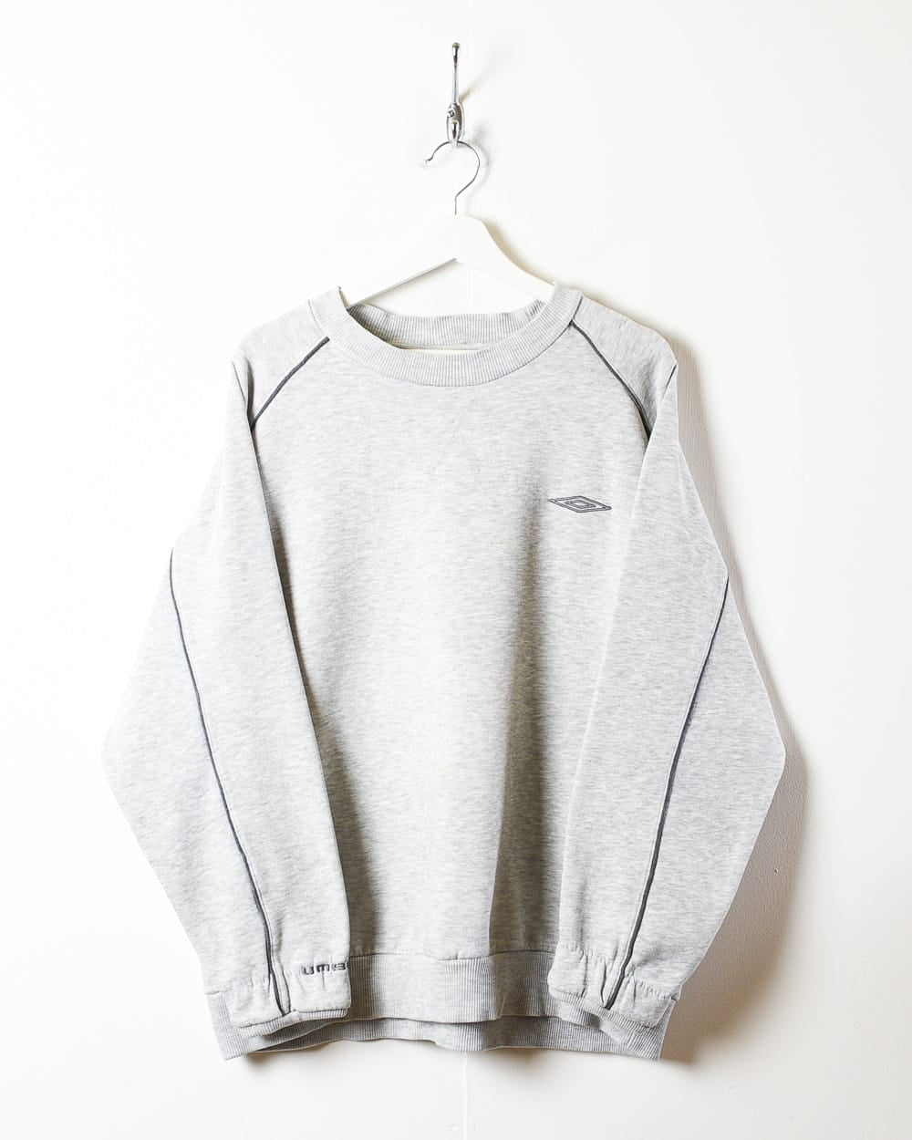 Umbro best sale grey sweatshirt