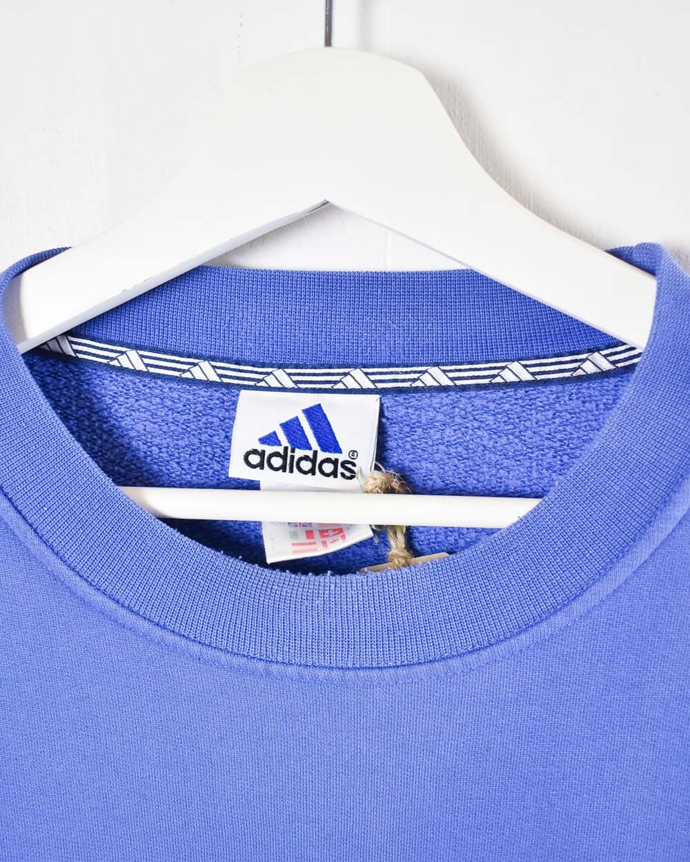 Db74 adidas store