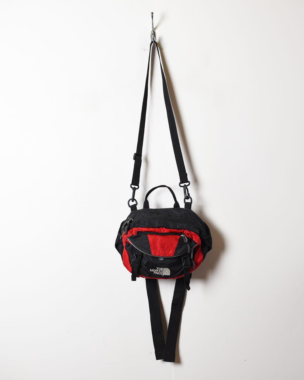  The North Face Sling Bag