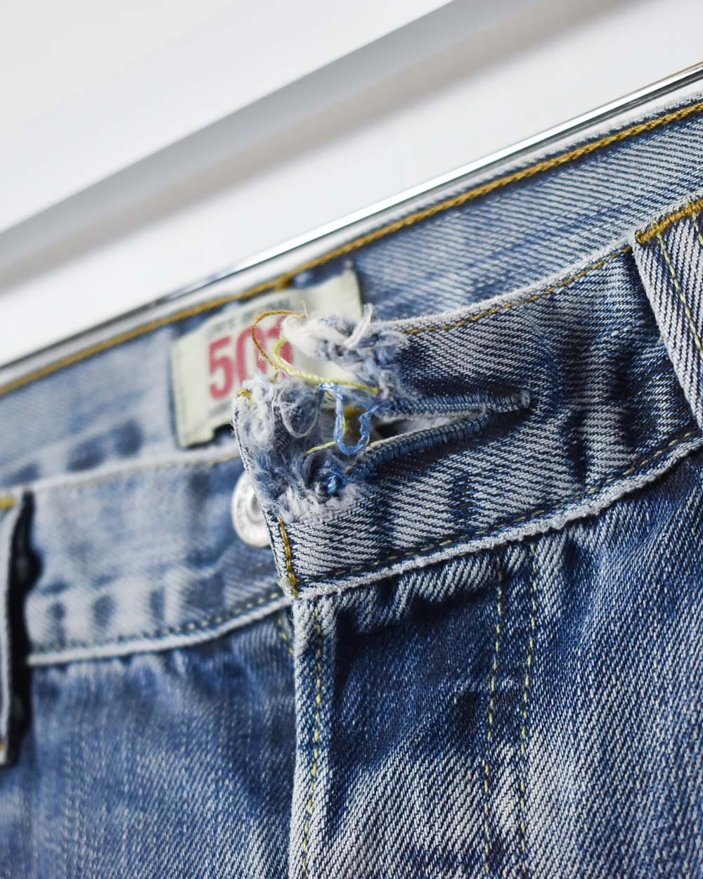 Blue Levi's 501 Jeans - W34 L32