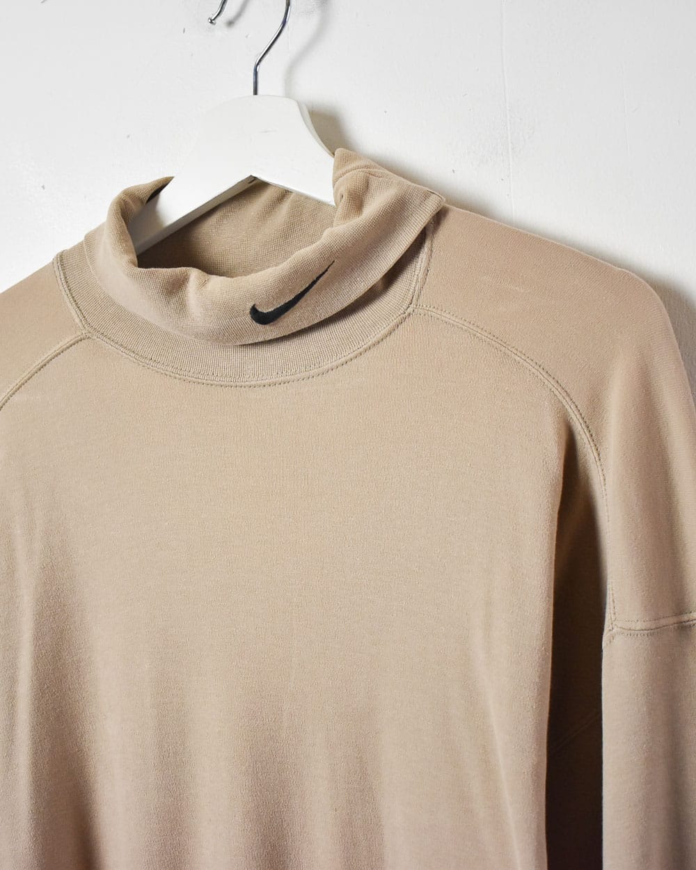 Neutral Nike Turtle Neck Long Sleeved T-Shirt - Large