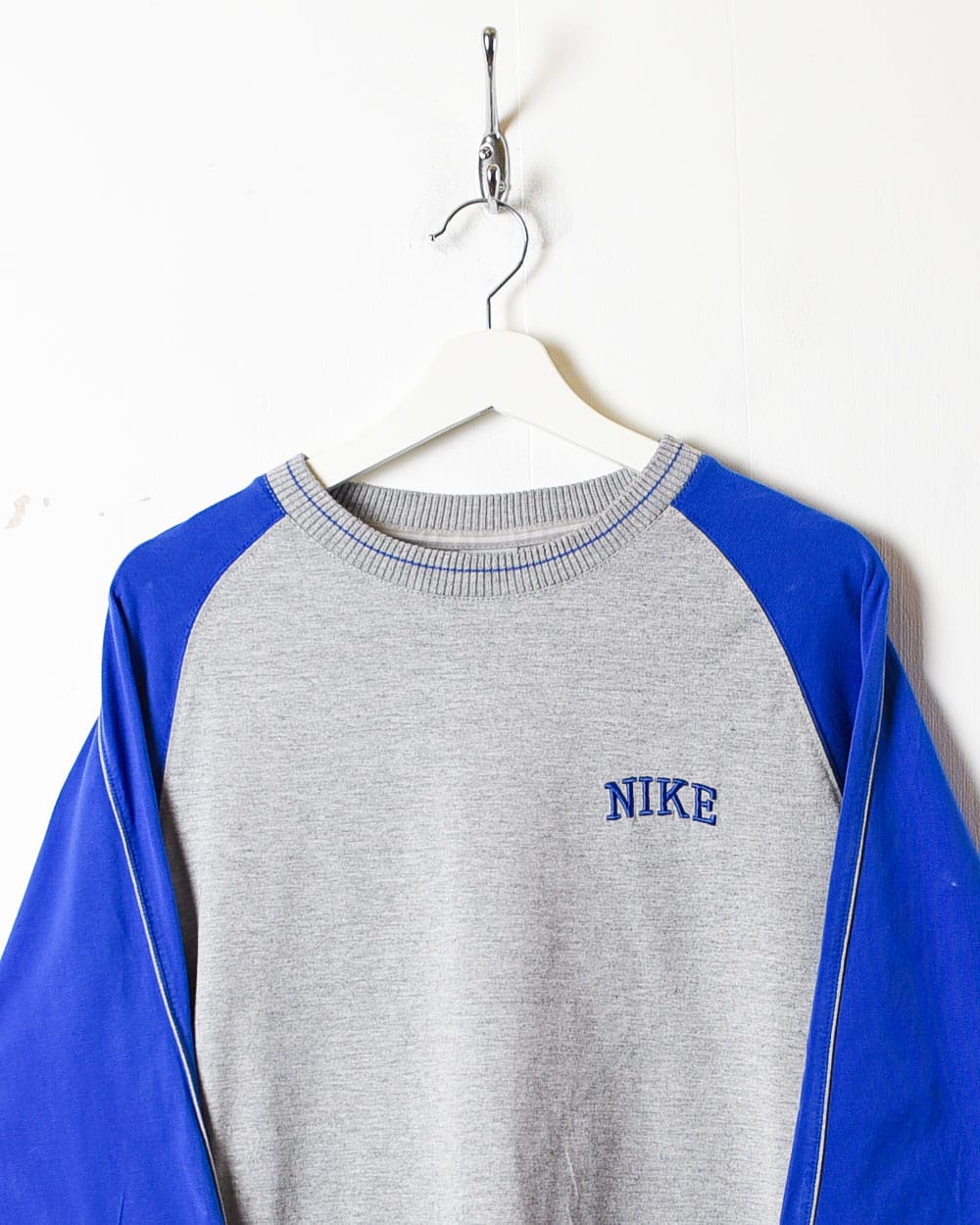 Stone Nike Long Sleeved T-Shirt - Medium