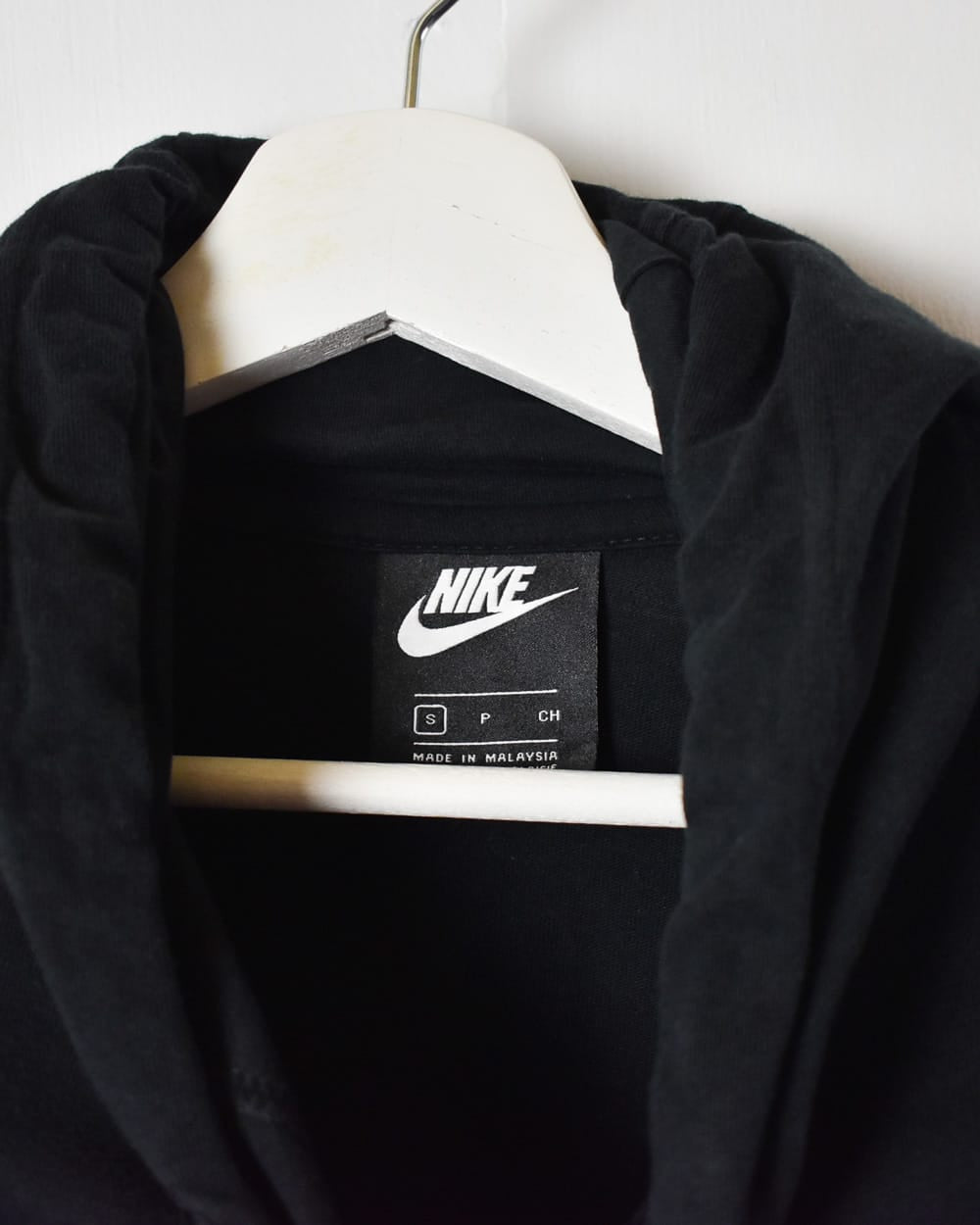 Black Nike Hooded Long Sleeved T-Shirt - Small