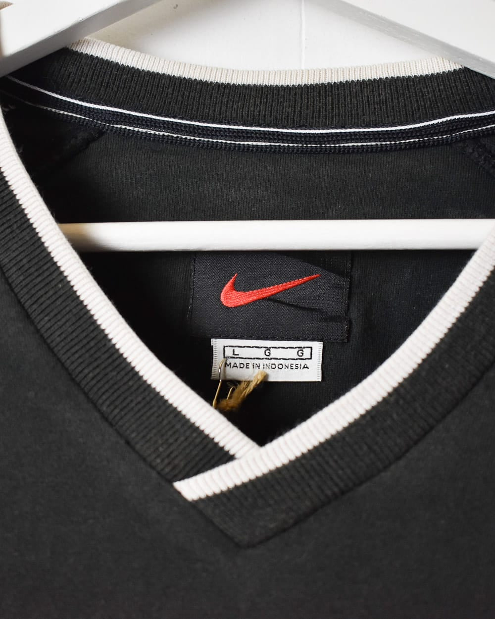 Black Nike Long Sleeved T-Shirt - X-Large