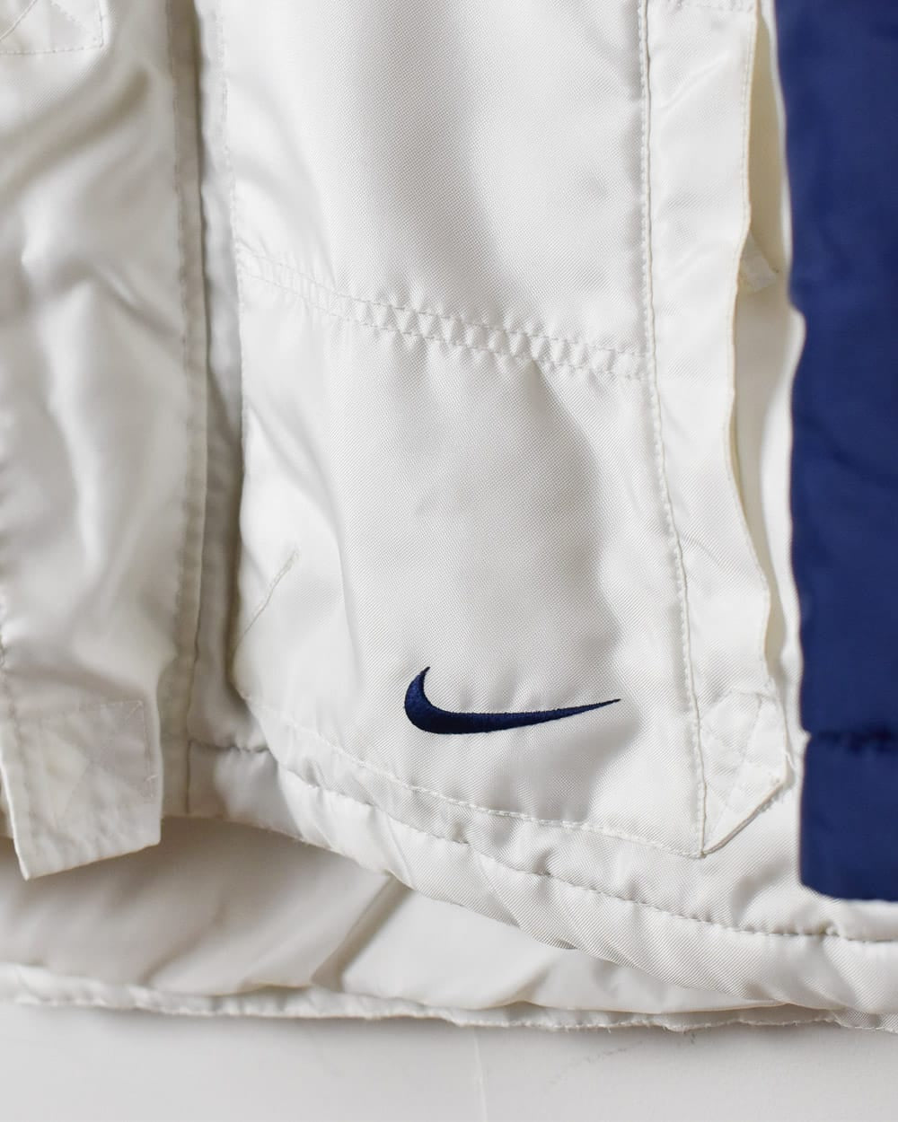 White Nike Coat - Medium