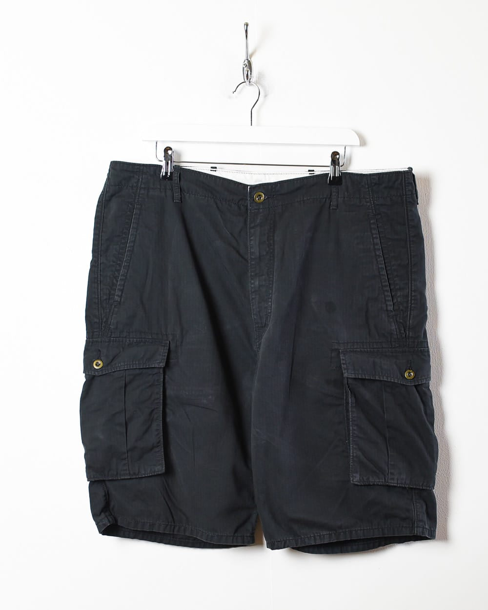 Black Levi's Cargo Shorts - W40 L23