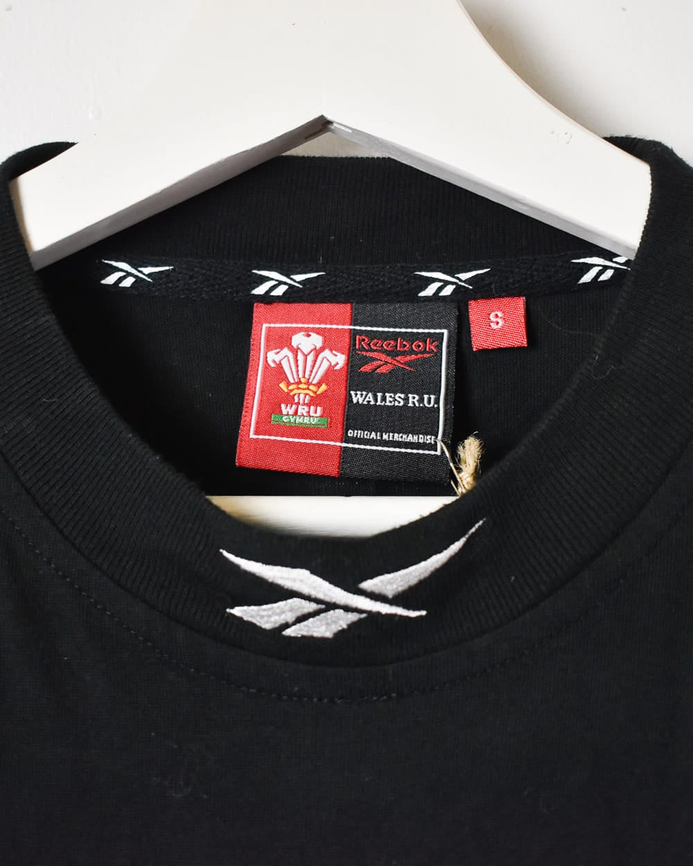 Black Reebok Wales Rugby Union Mock Neck T-Shirt - Large