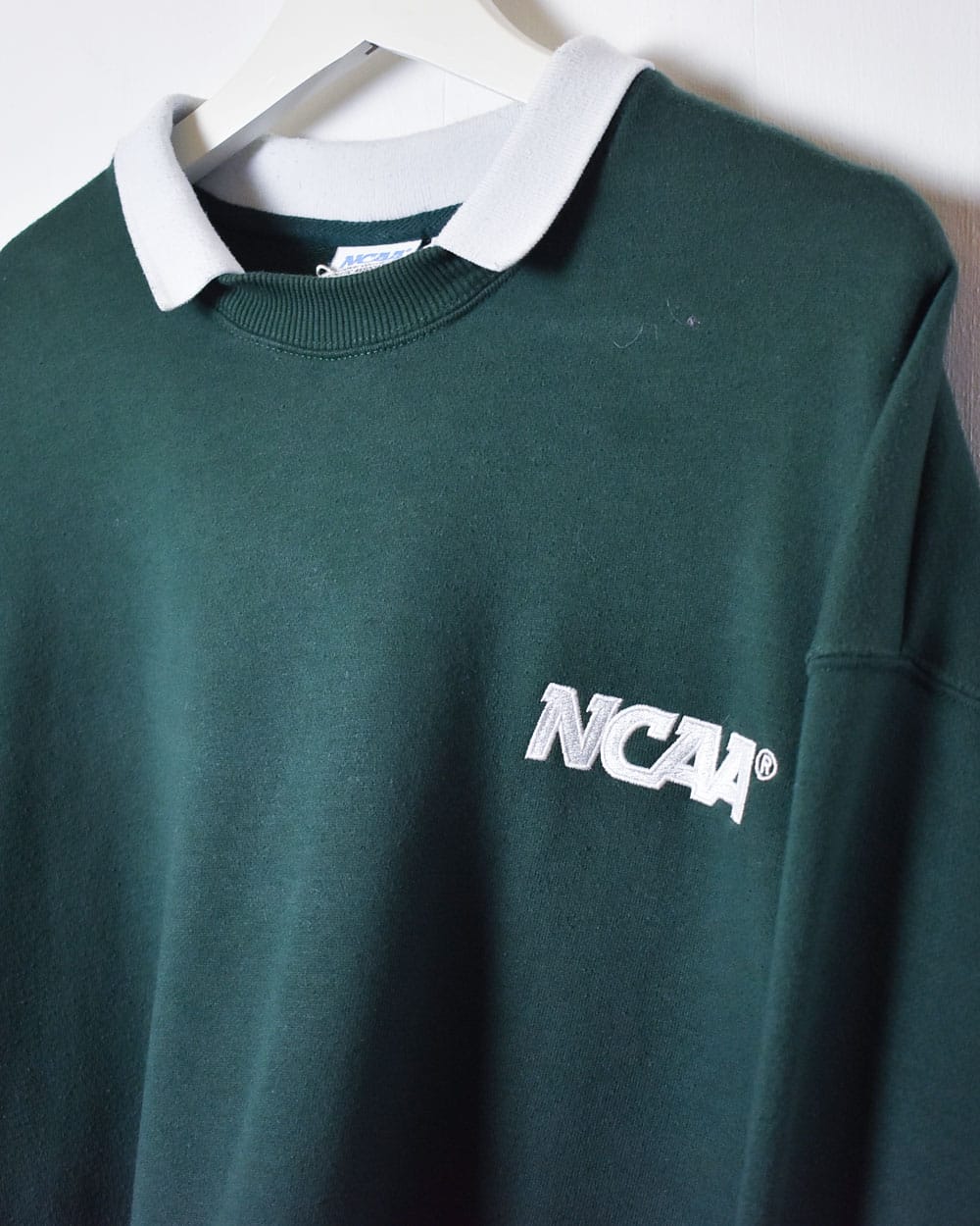 Green NCAA Collared Sweatshirt - Medium