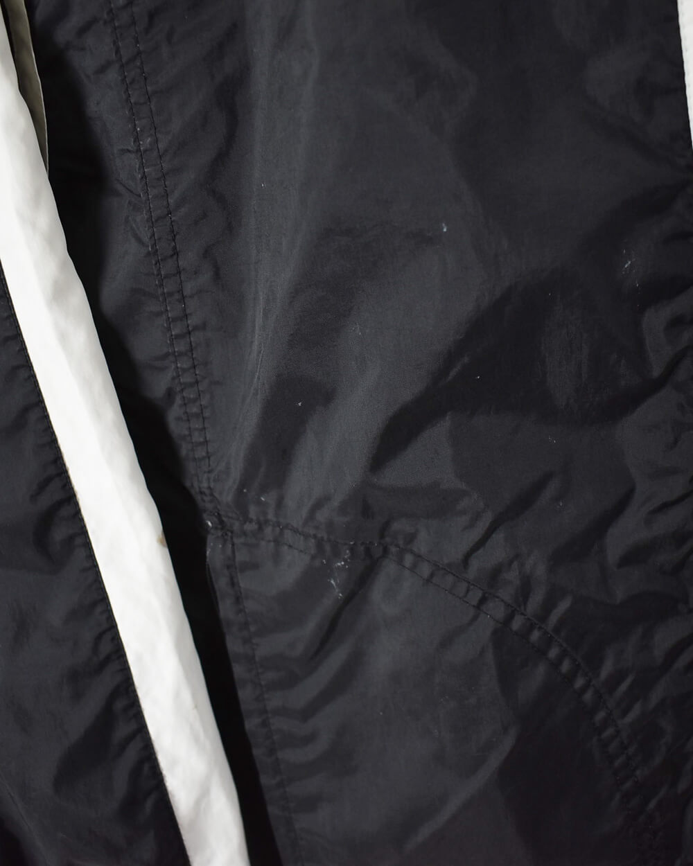 Black Nike Hooded Windbreaker Jacket - Small