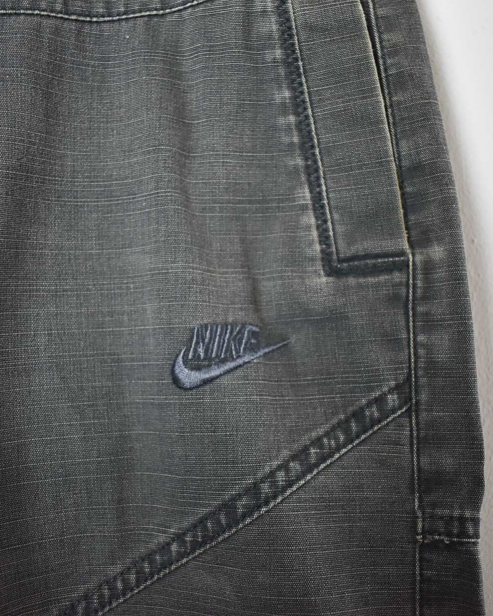 Grey Nike Cargo Shorts - Large