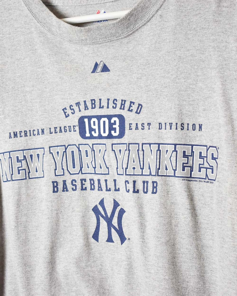 Vintage 2000 New York Yankees T-Shirt Majestic Collection Large