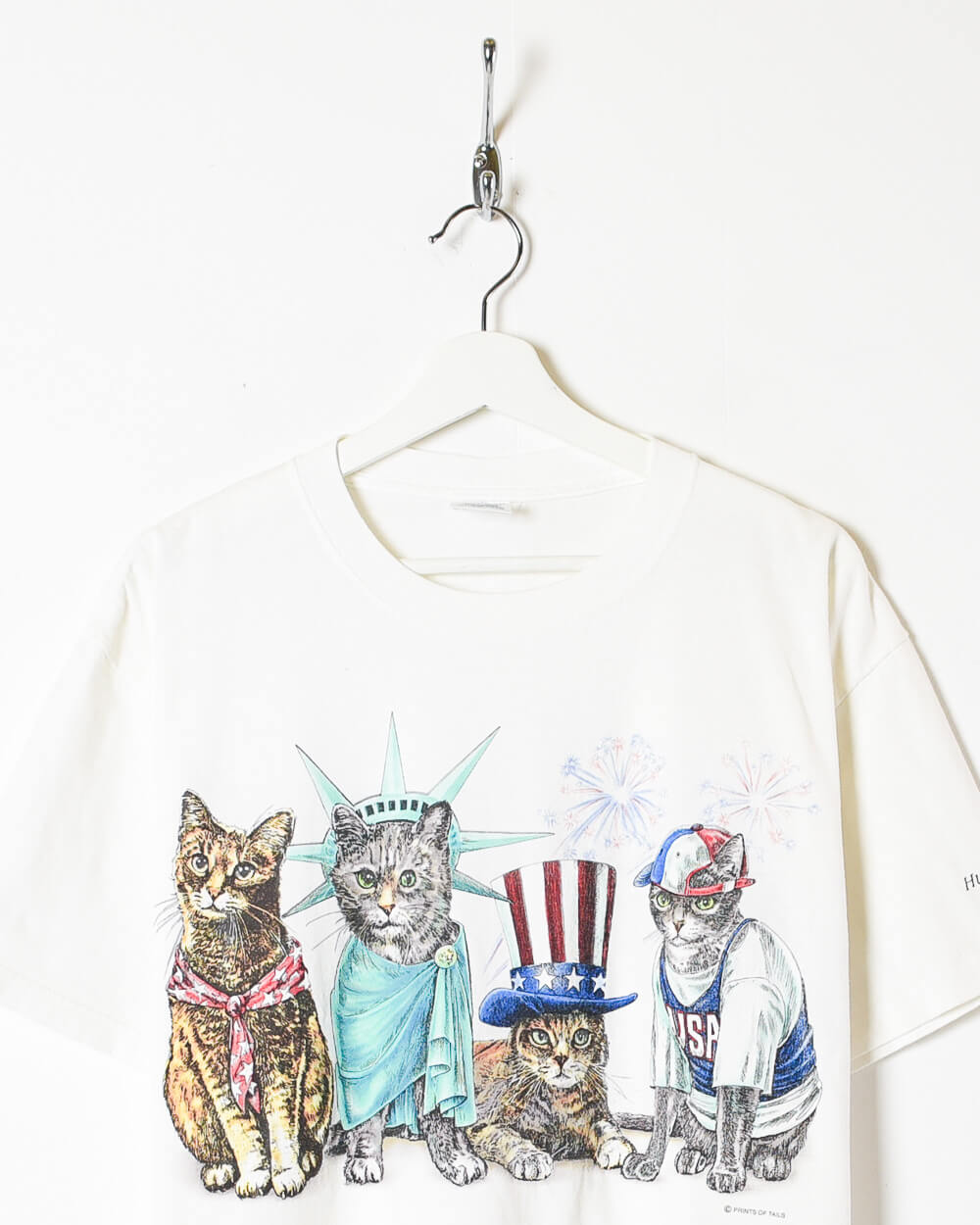 White Patriotic Cats Graphic T-Shirt - Large