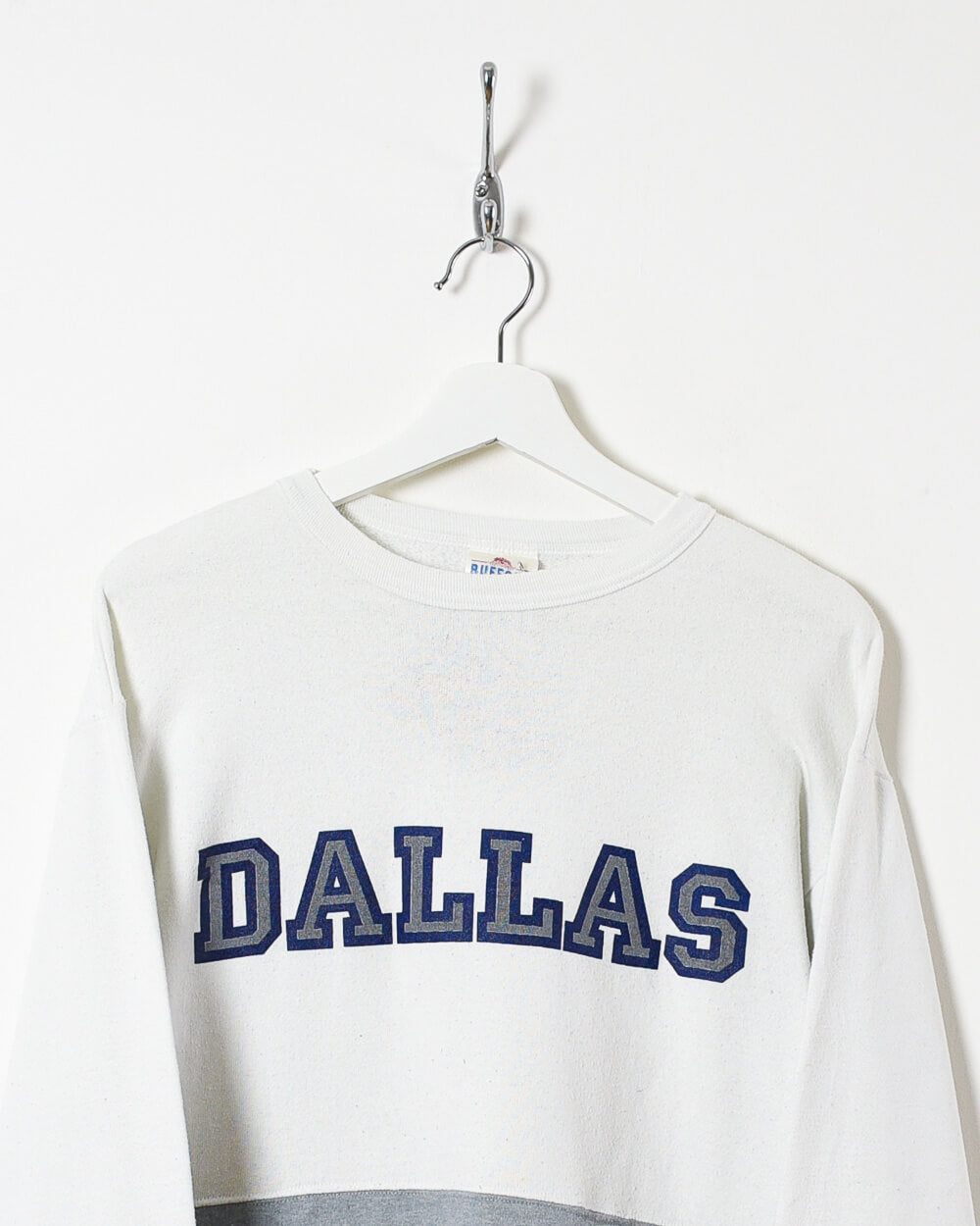 White Buffalo Dallas Sweatshirt - Small