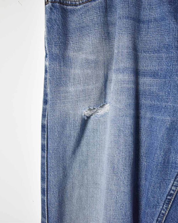 Blue Levi's Jeans - W38 L32