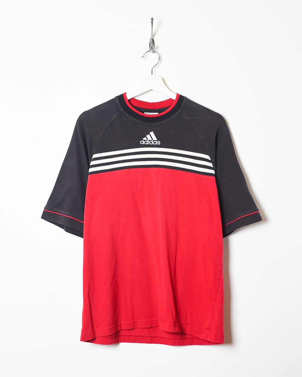 Red Adidas T-Shirt - Medium