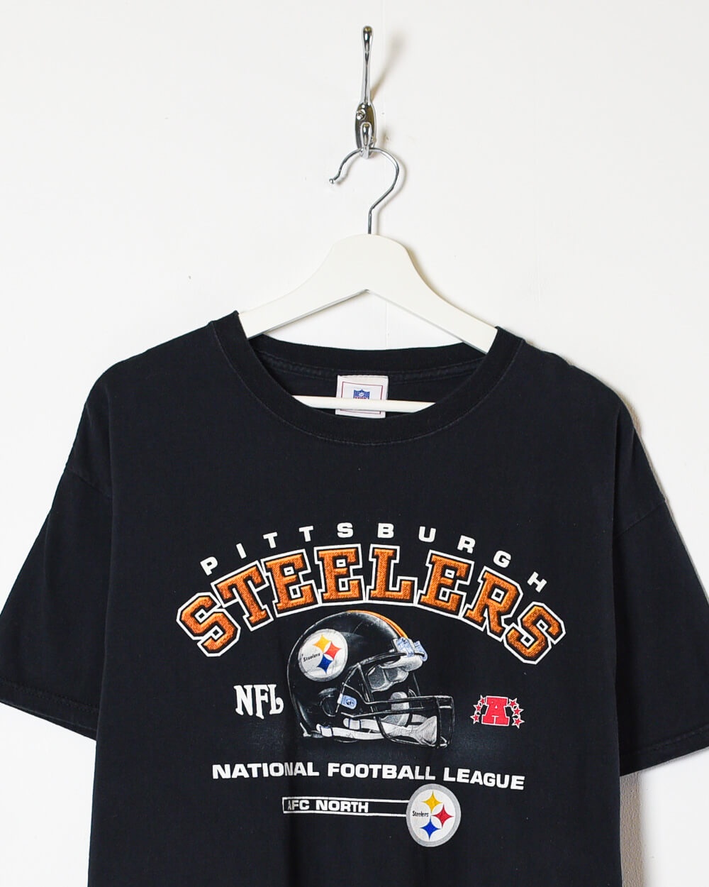 Black NFL Pittsburgh Steelers T-Shirt - Medium