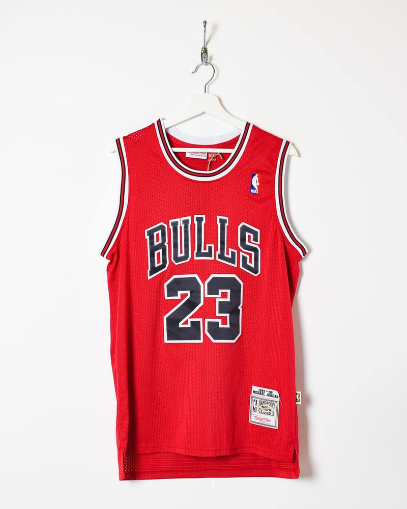 Womens Puffer Jacket Chicago Bulls - Shop Mitchell & Ness Outerwear and  Jackets Mitchell & Ness Nostalgia Co.