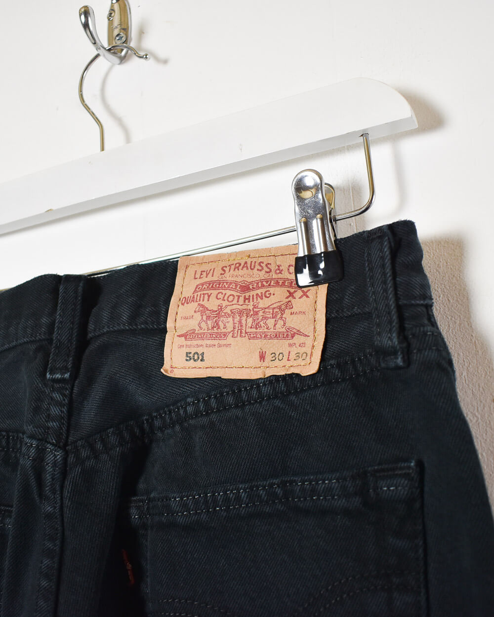 Black Levi's Jeans - W30 L30