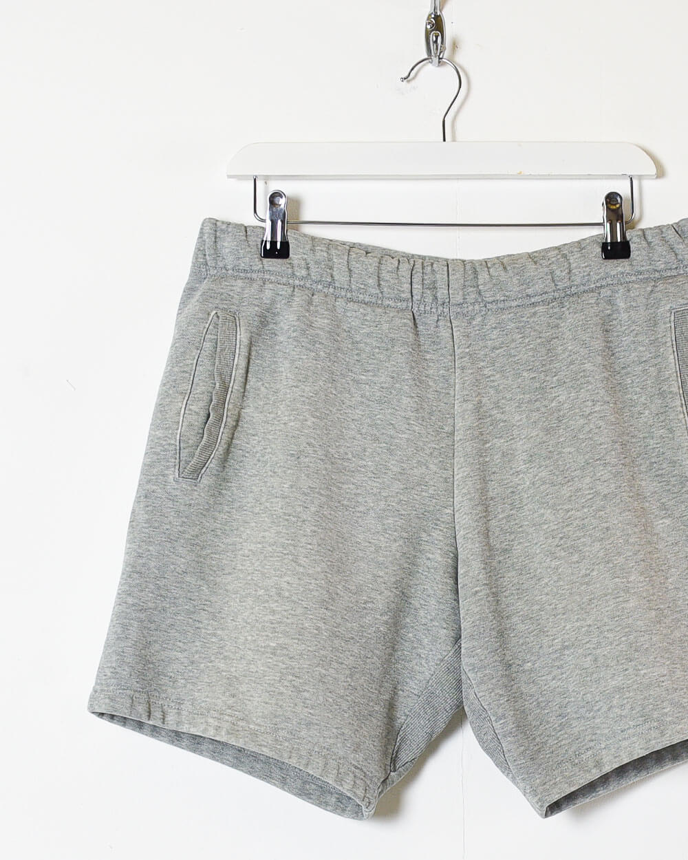 Stone Carhartt Shorts - W36