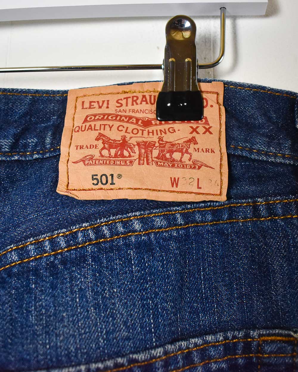 Navy Levi's 501 Jeans - W32 L34