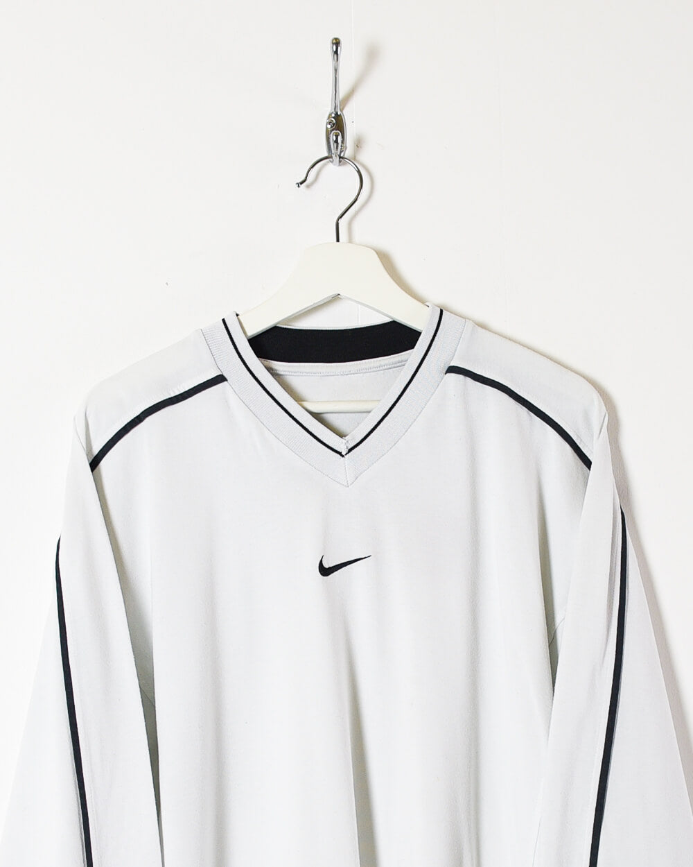 White Nike Long Sleeved T-Shirt - XX-Large