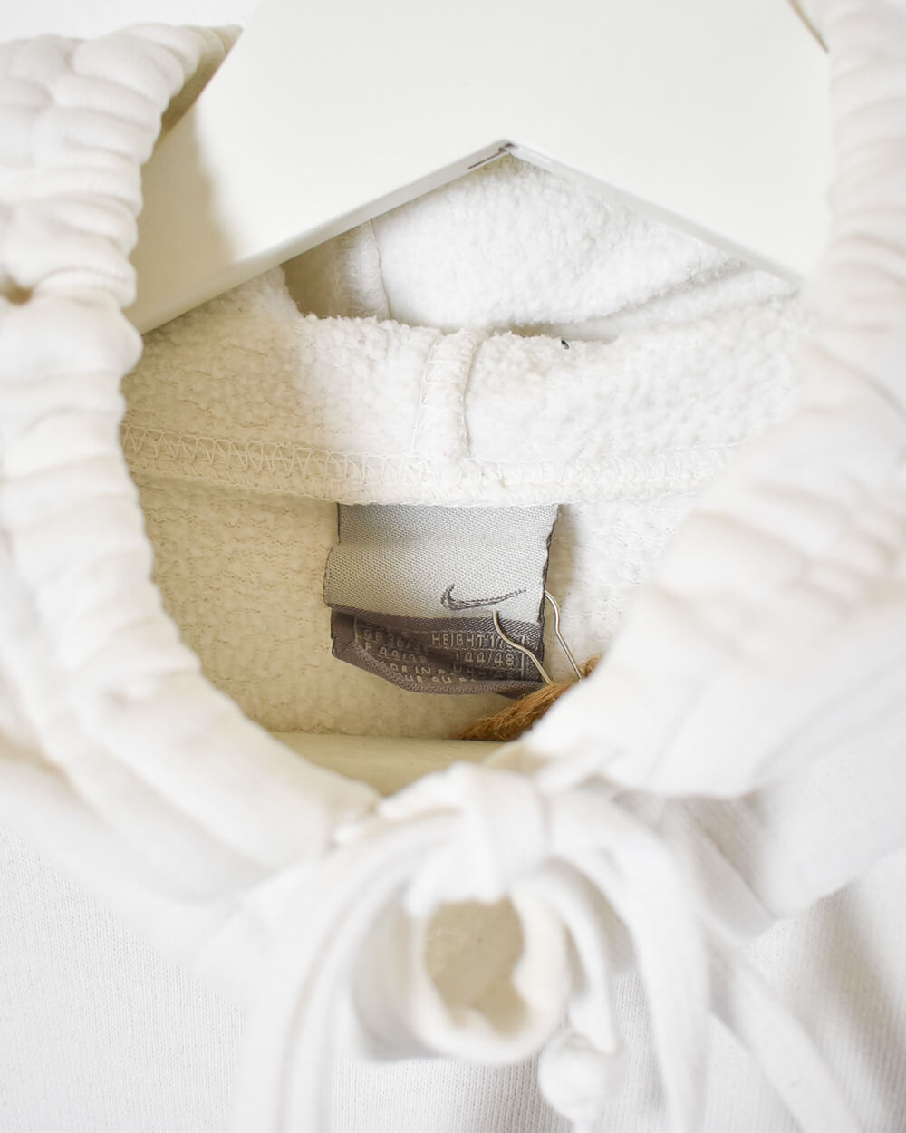 White Nike Swoosh Hoodie - Medium