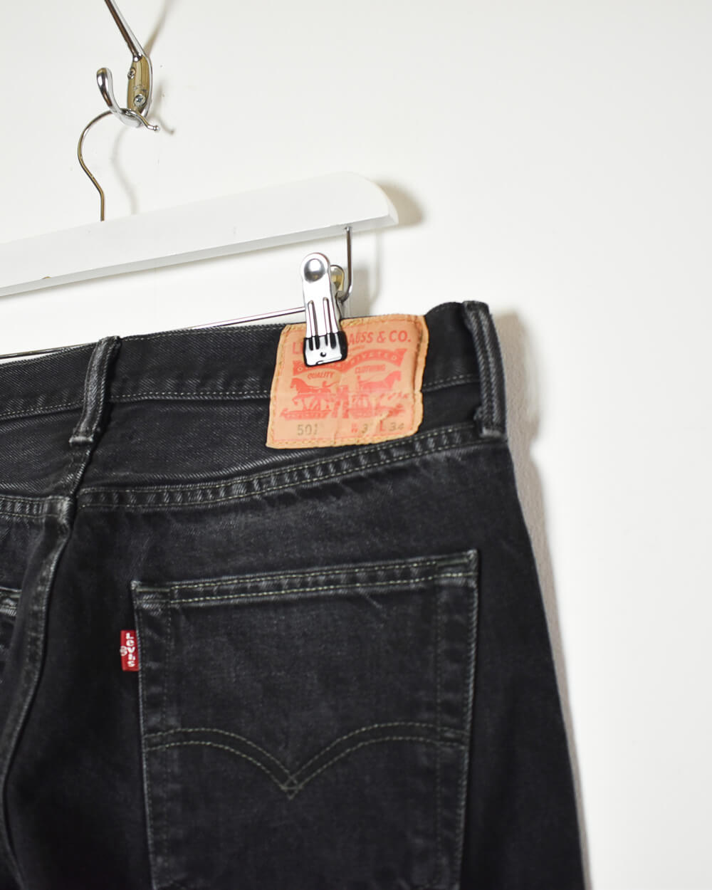 Black Levi's 501 Jeans - W32 L34