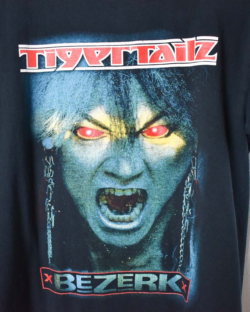 Black Tigertailz Bezerk Graphic T-Shirt - Medium