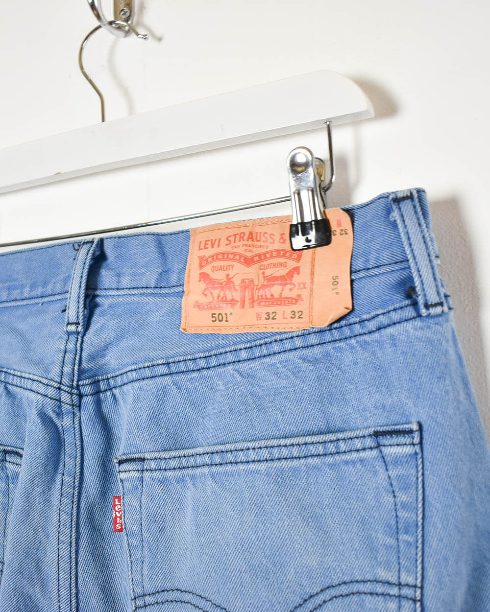 Blue Levi's 501 Jeans - W32 L28