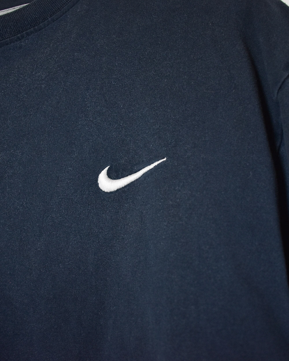 Navy Nike T-Shirt - Medium