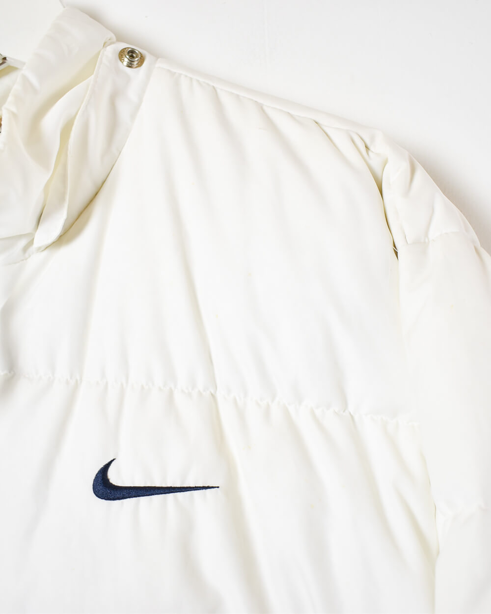 White Nike Puffer Jacket - Medium