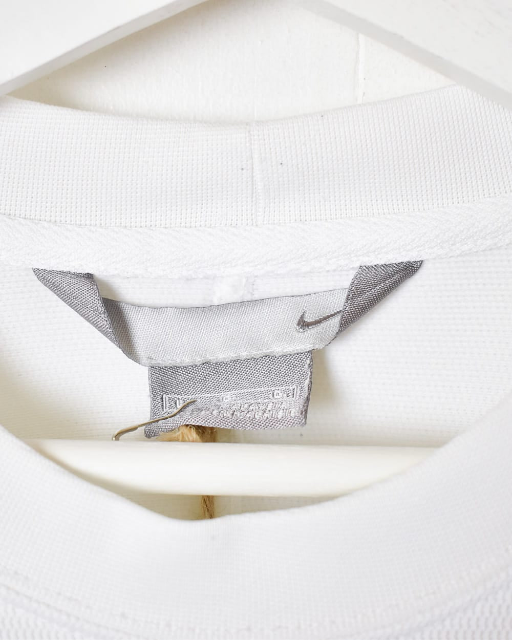 White Nike Dri-Fit Long Sleeved T-Shirt - Large