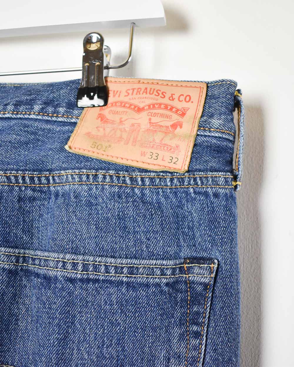 Navy Levi's 501 Jeans - W33