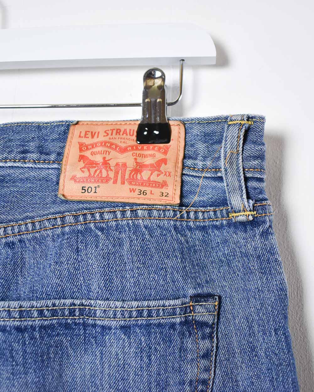 Blue Levi's 501 Jeans - W36