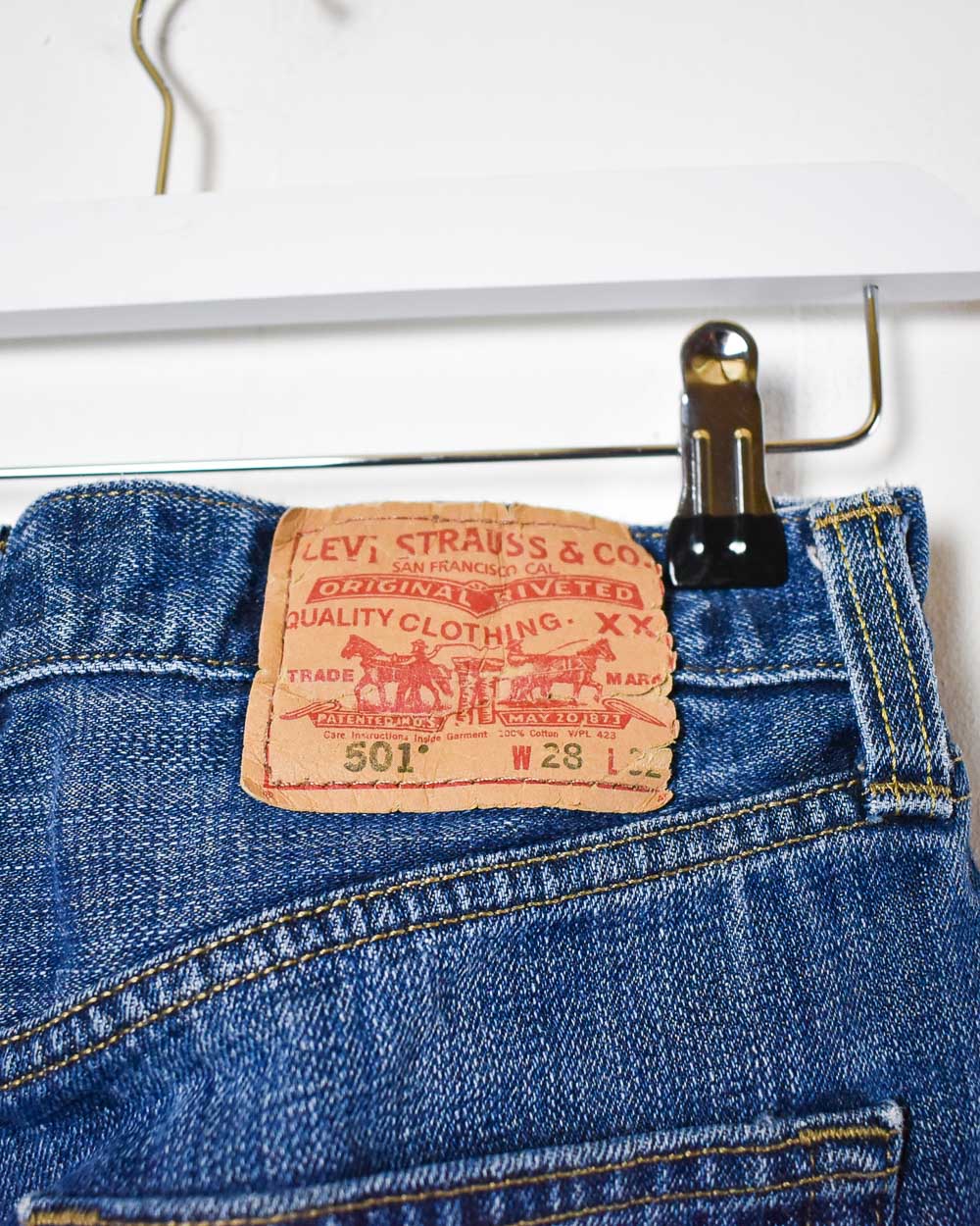 Navy Levi's 501 Jeans - W28 L32